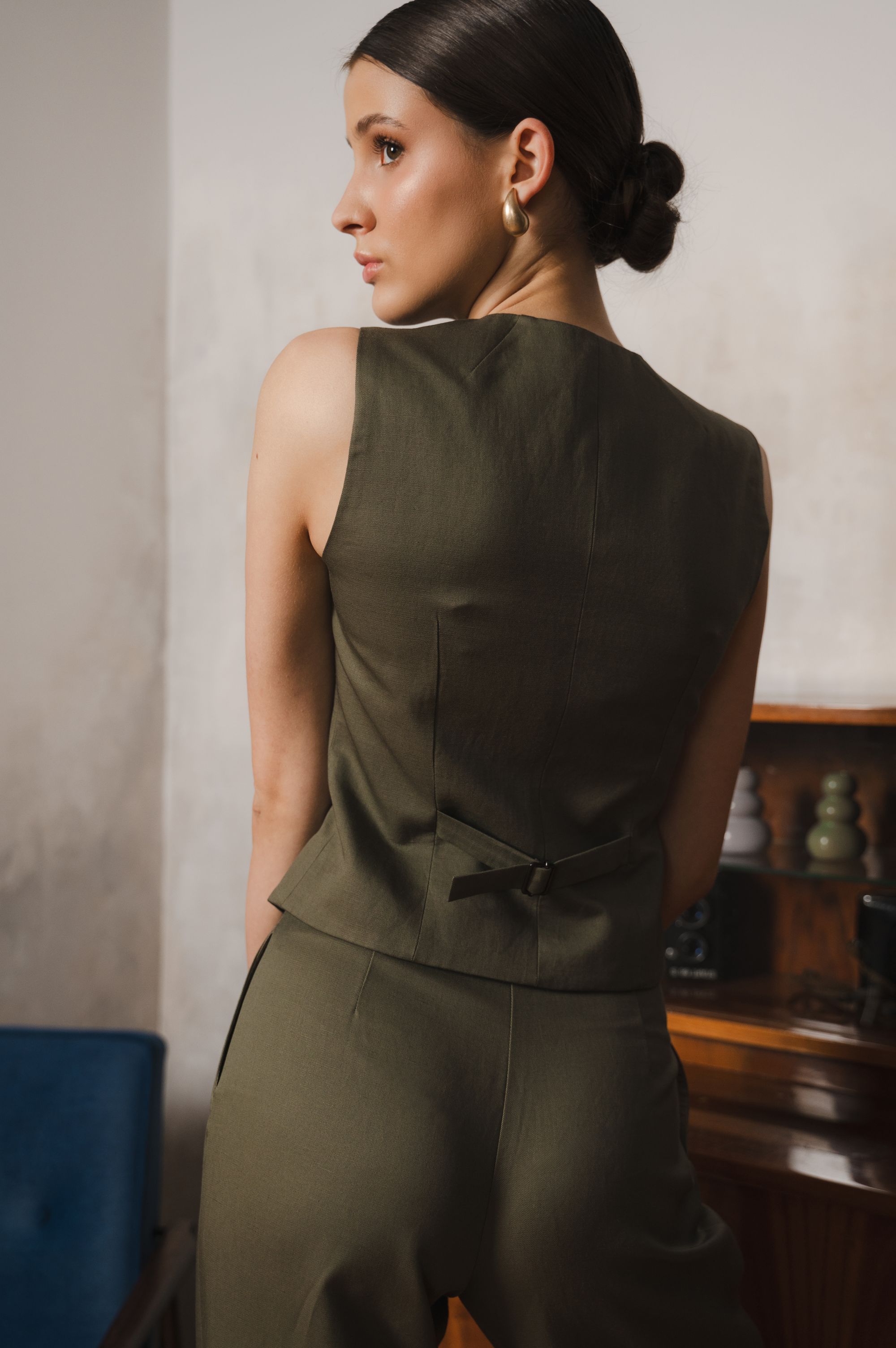 'Urban Chic' vest in khaki