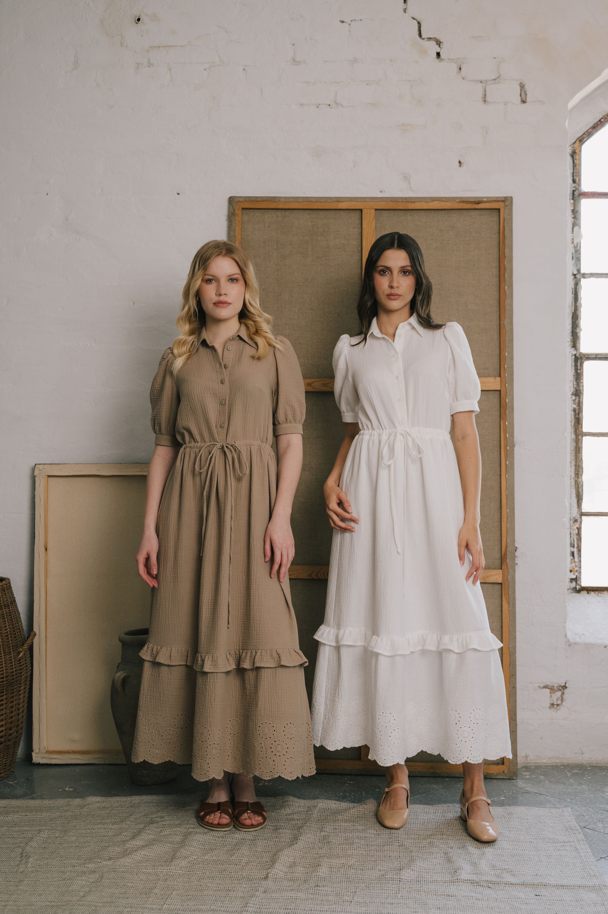 'Crisp Cotton Elegance' midi dress