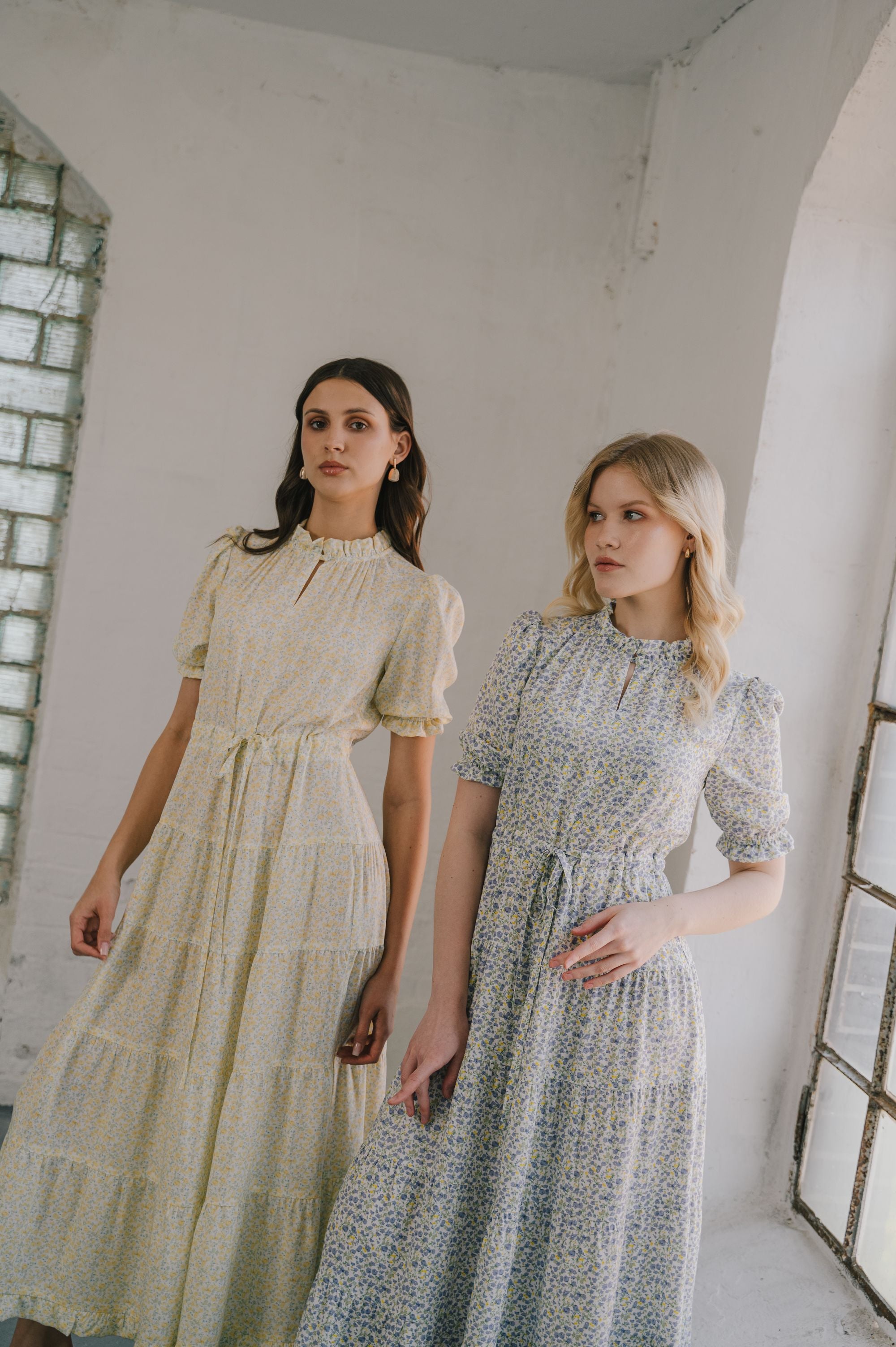 'Crisp Cotton Elegance' midi dress