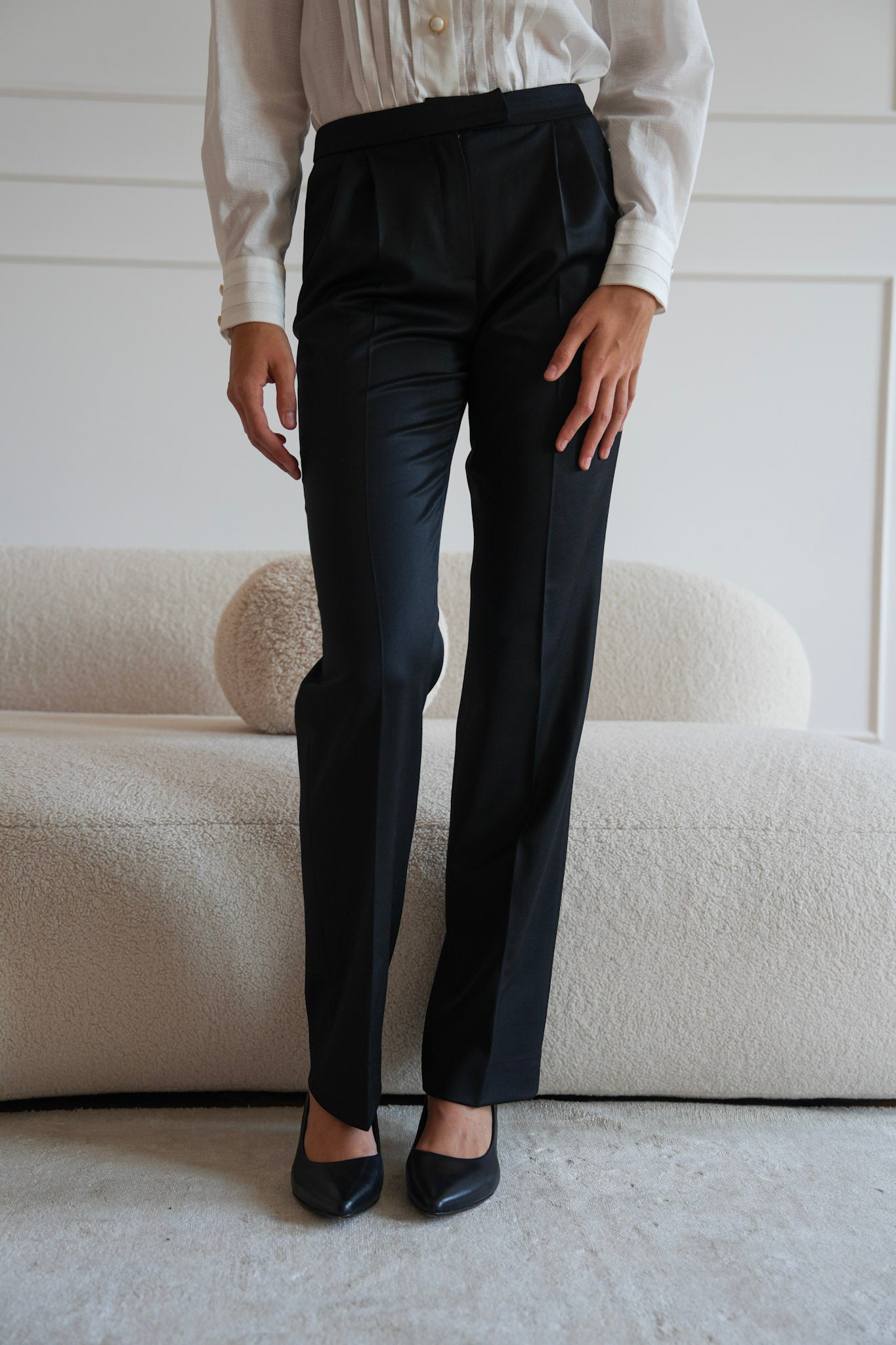 Elegant "Natural Sophistication" trousers