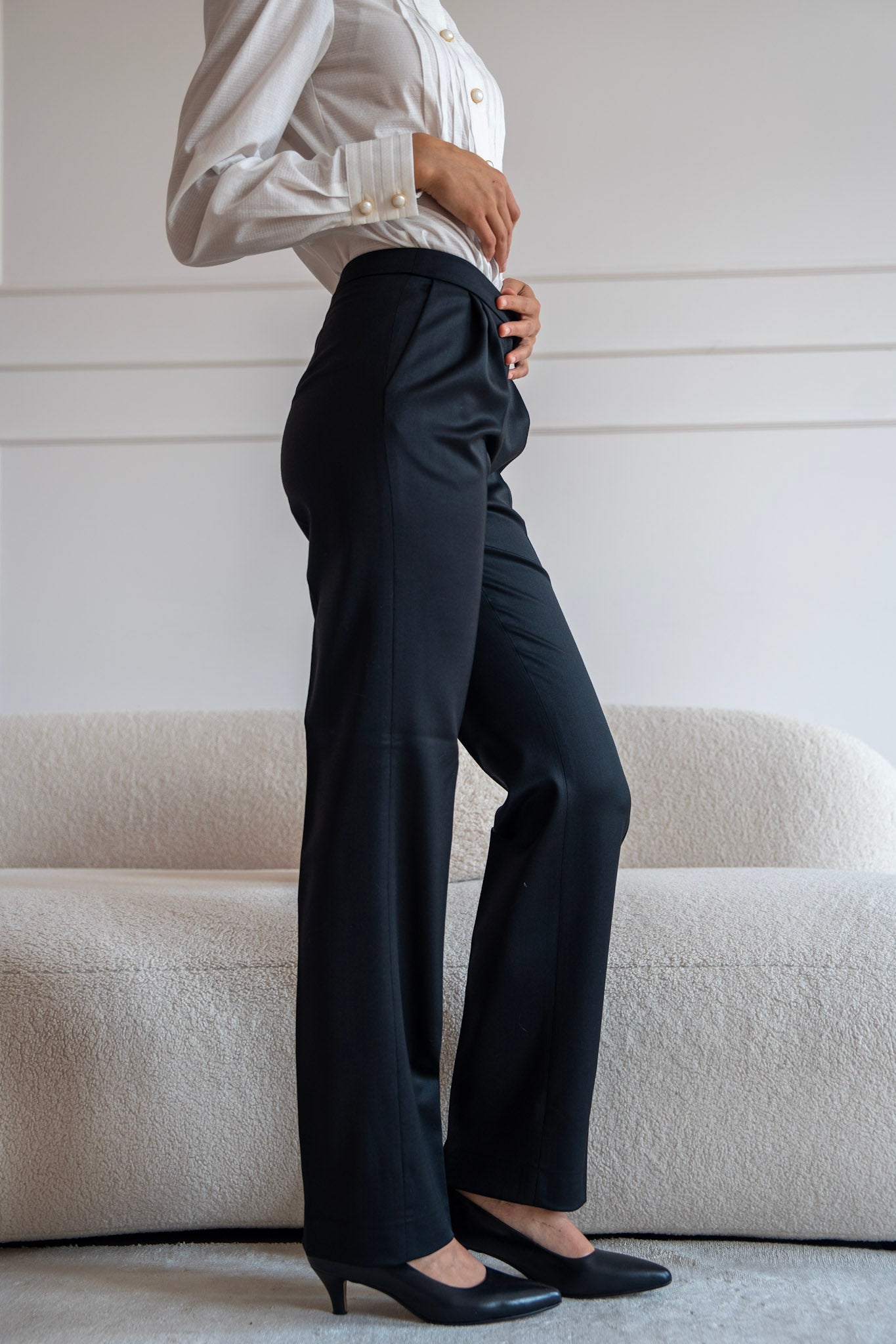 Elegant "Natural Sophistication" trousers