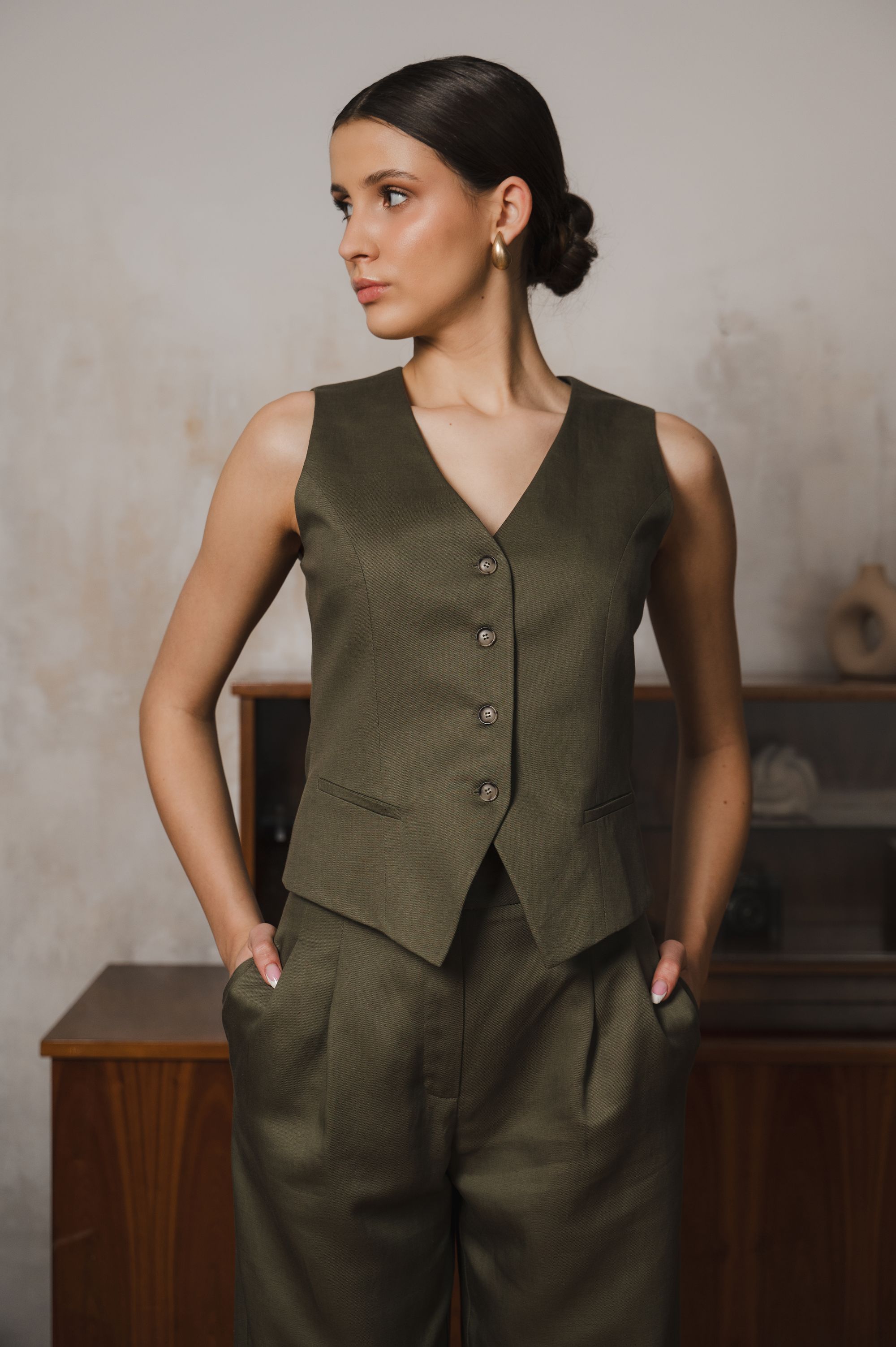 'Urban Chic' vest in khaki