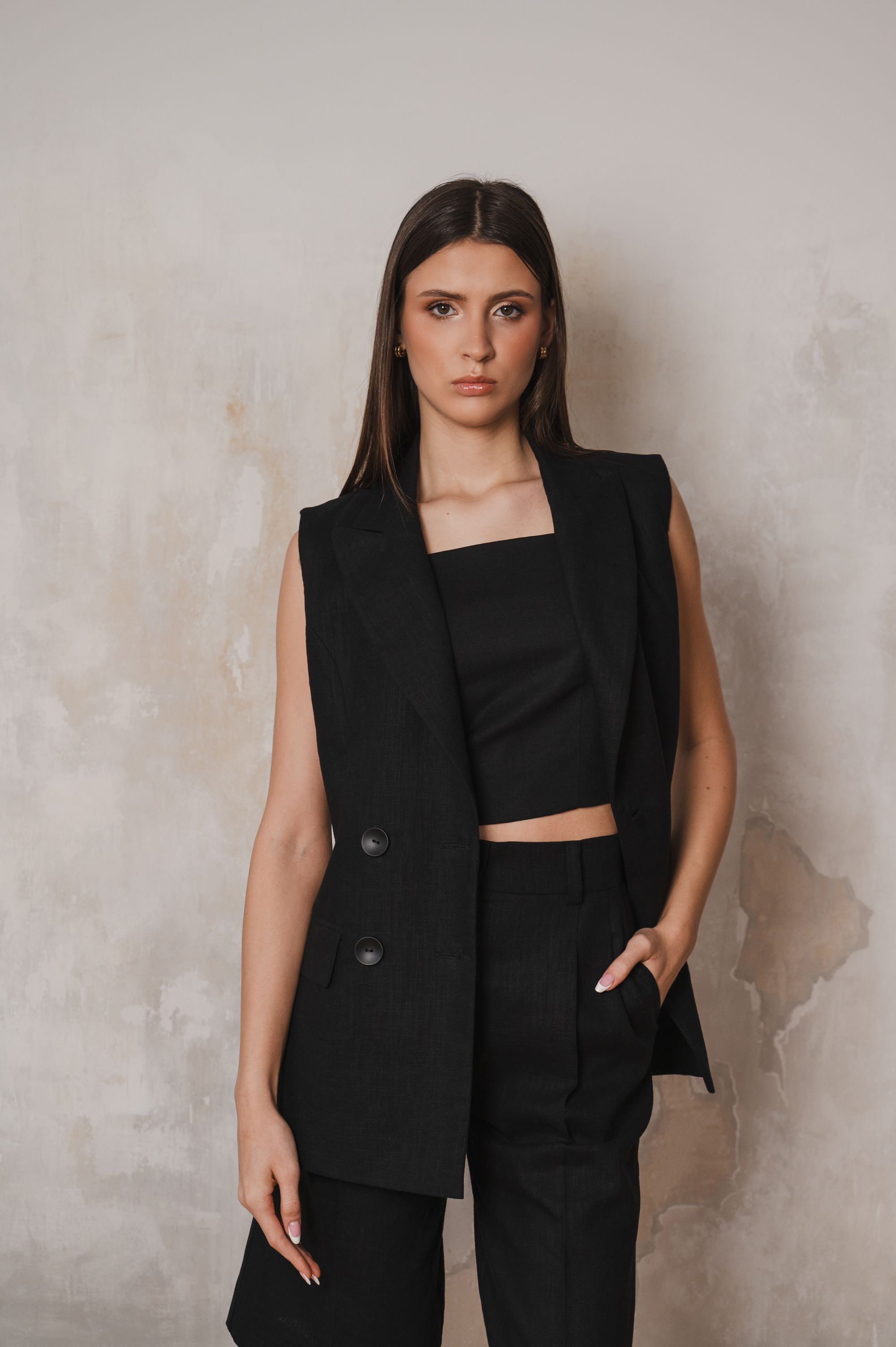 'City Vogue' vest in black