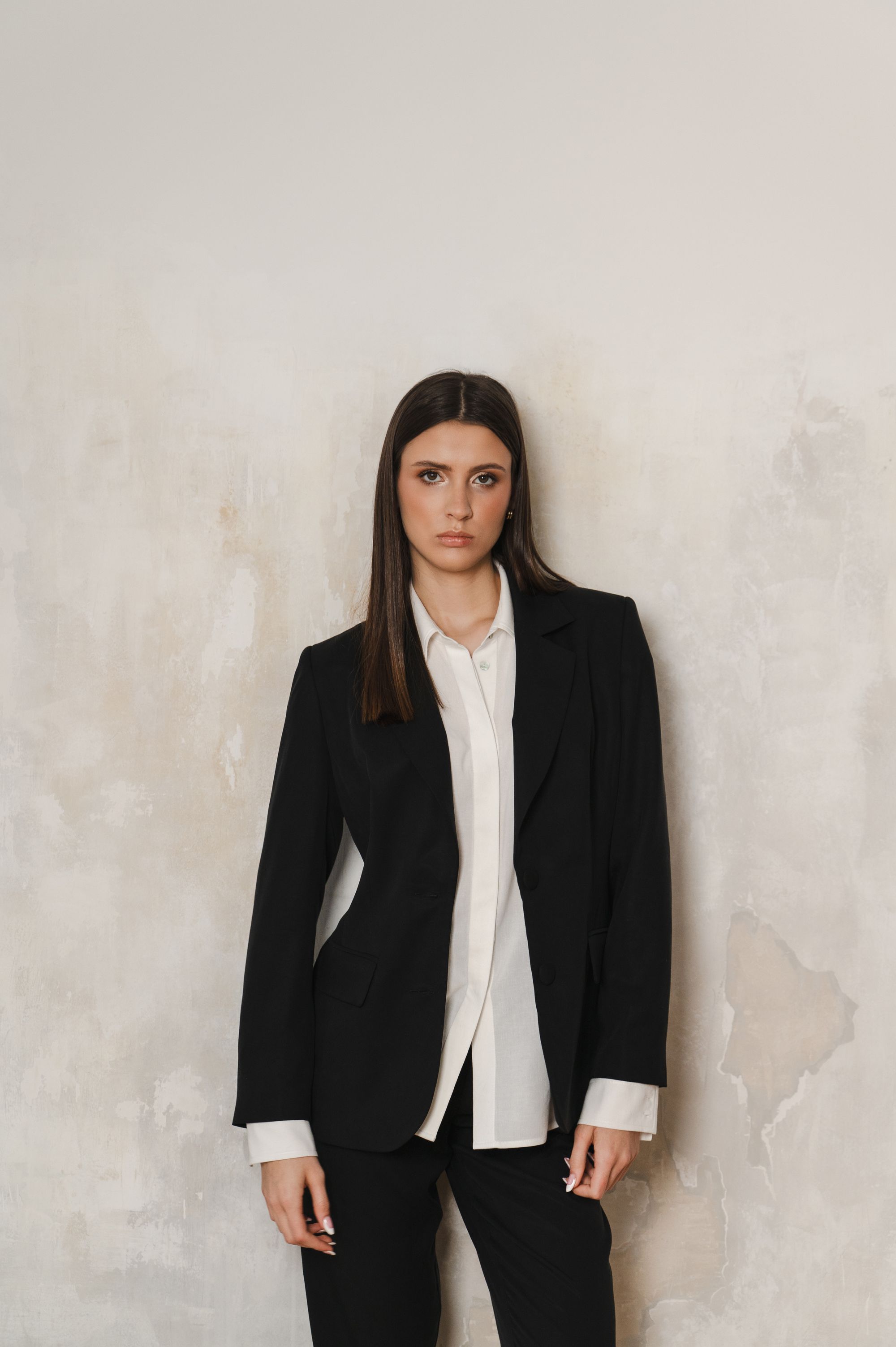 "Timeless Tailor" blazer in black