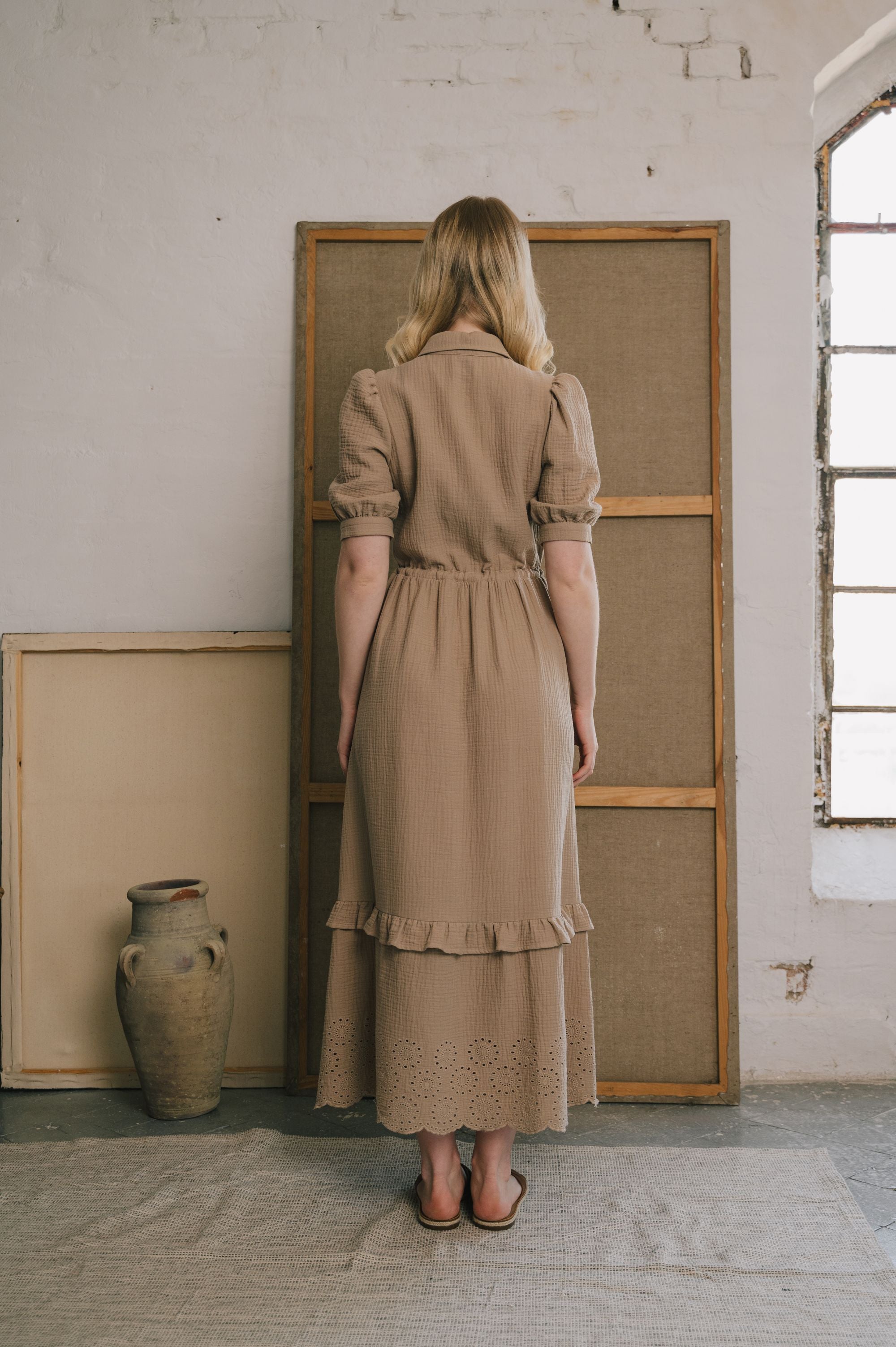 'Crisp Cotton Elegance' midi dress