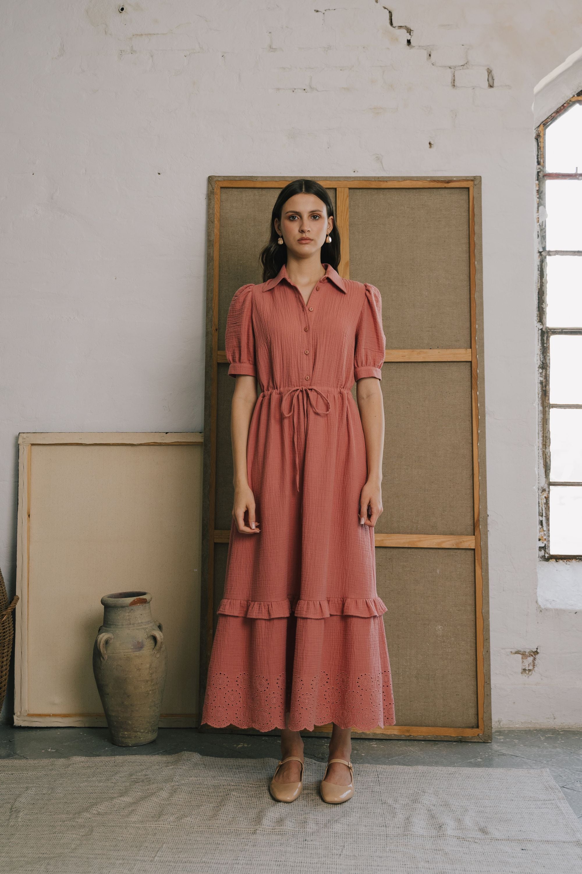'Crisp Cotton Elegance' midi dress