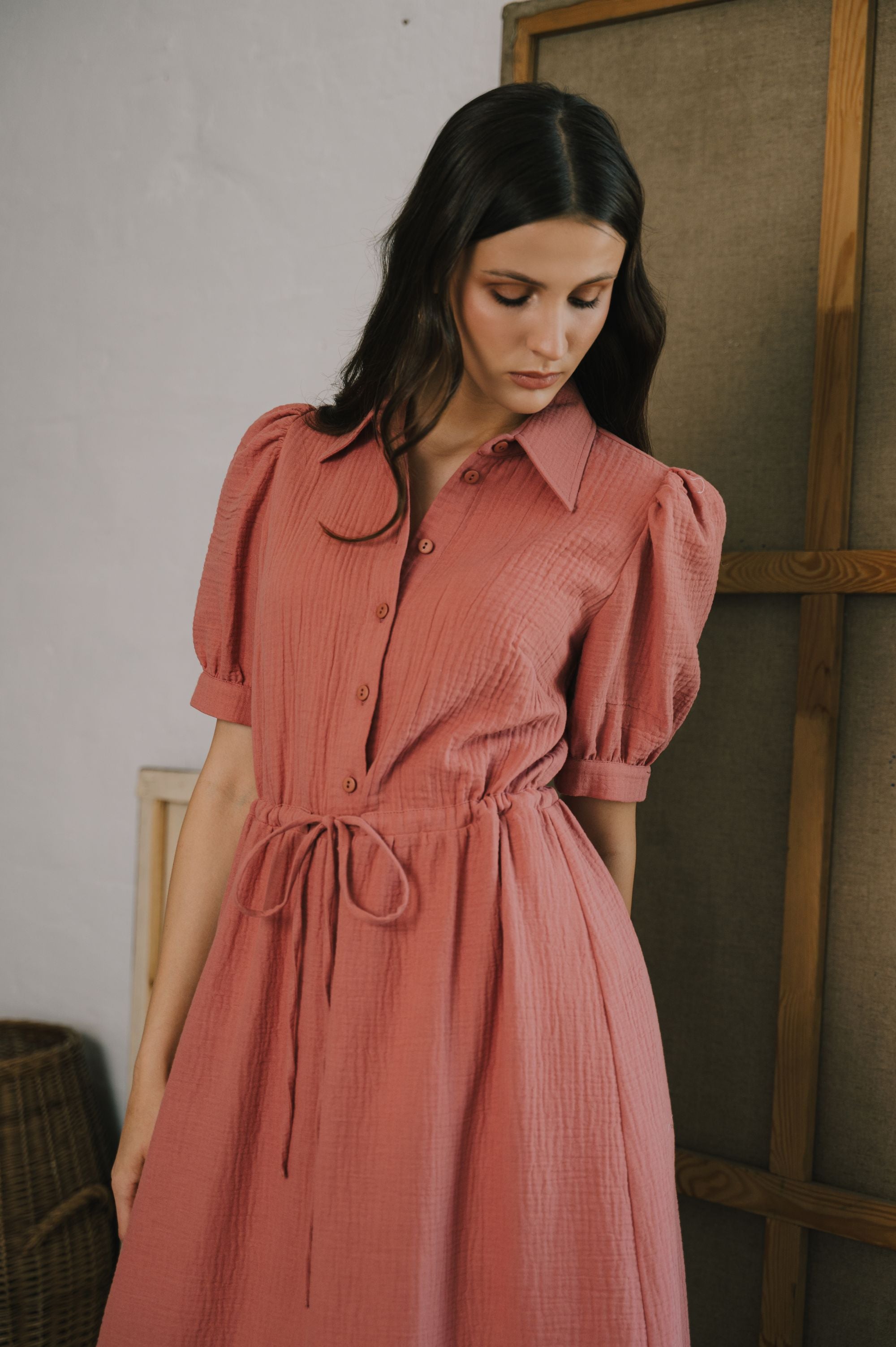 'Crisp Cotton Elegance' midi dress