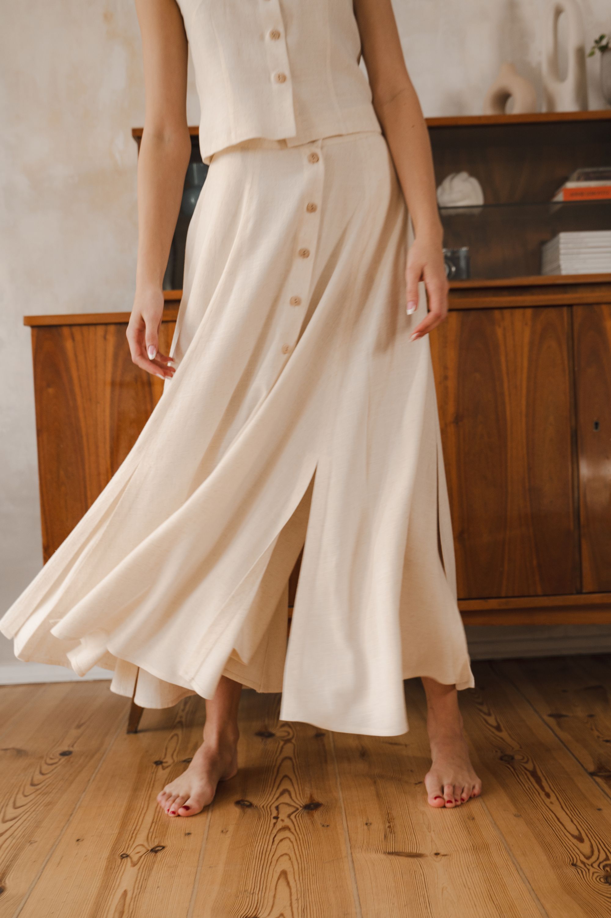 'Serenity' skirt in a natural color