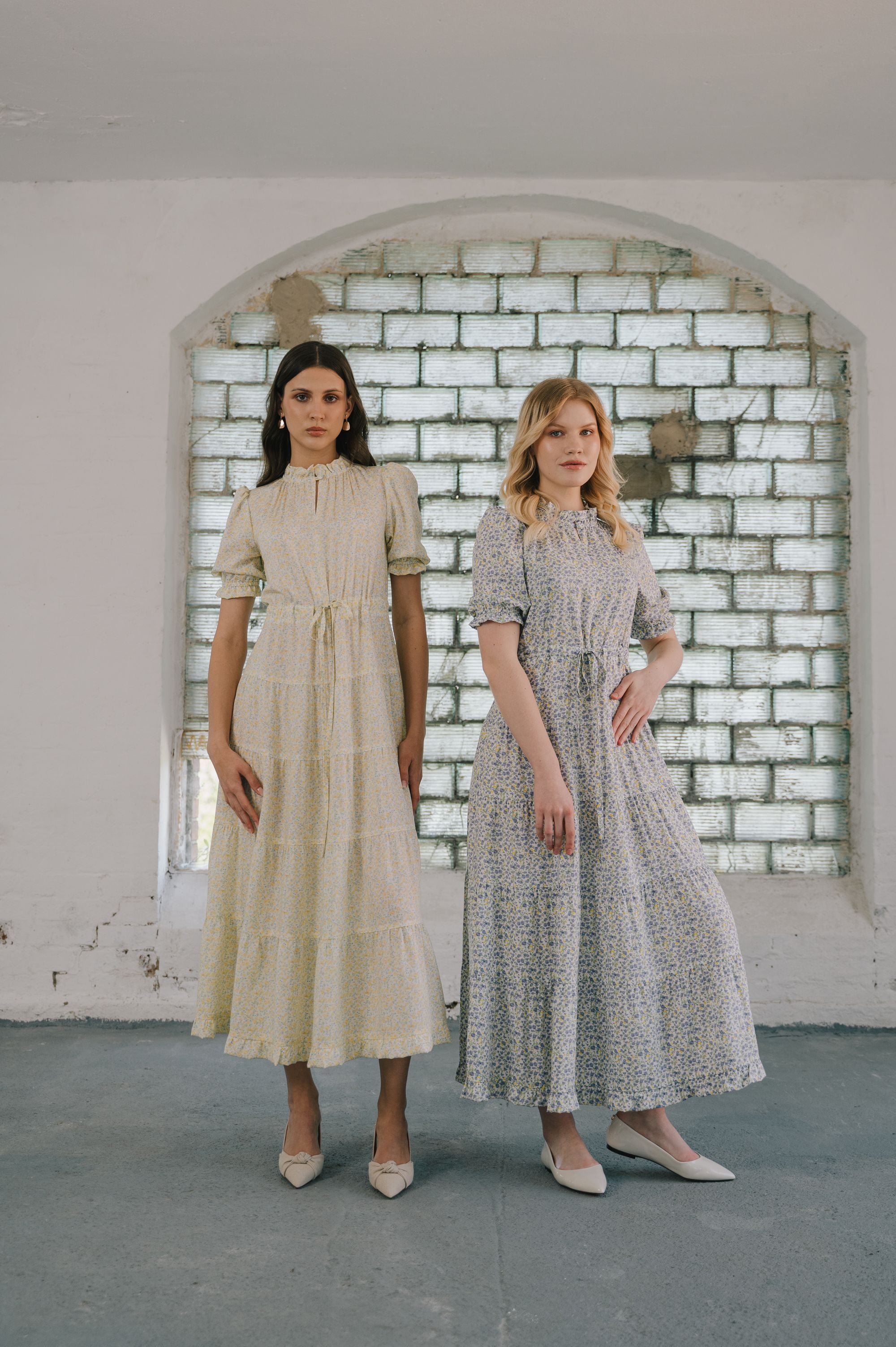 'Crisp Cotton Elegance' midi dress