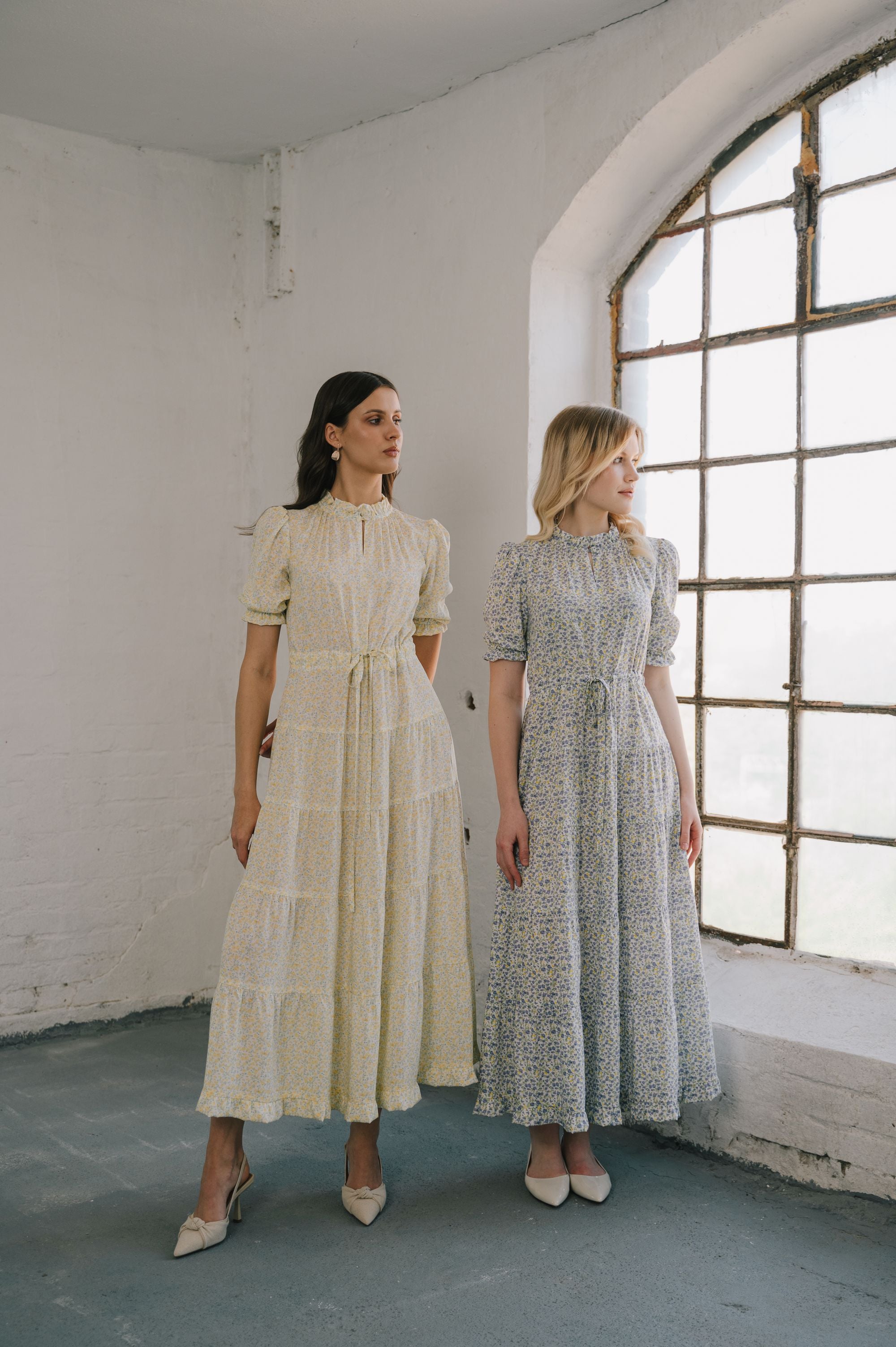 'Crisp Cotton Elegance' midi dress