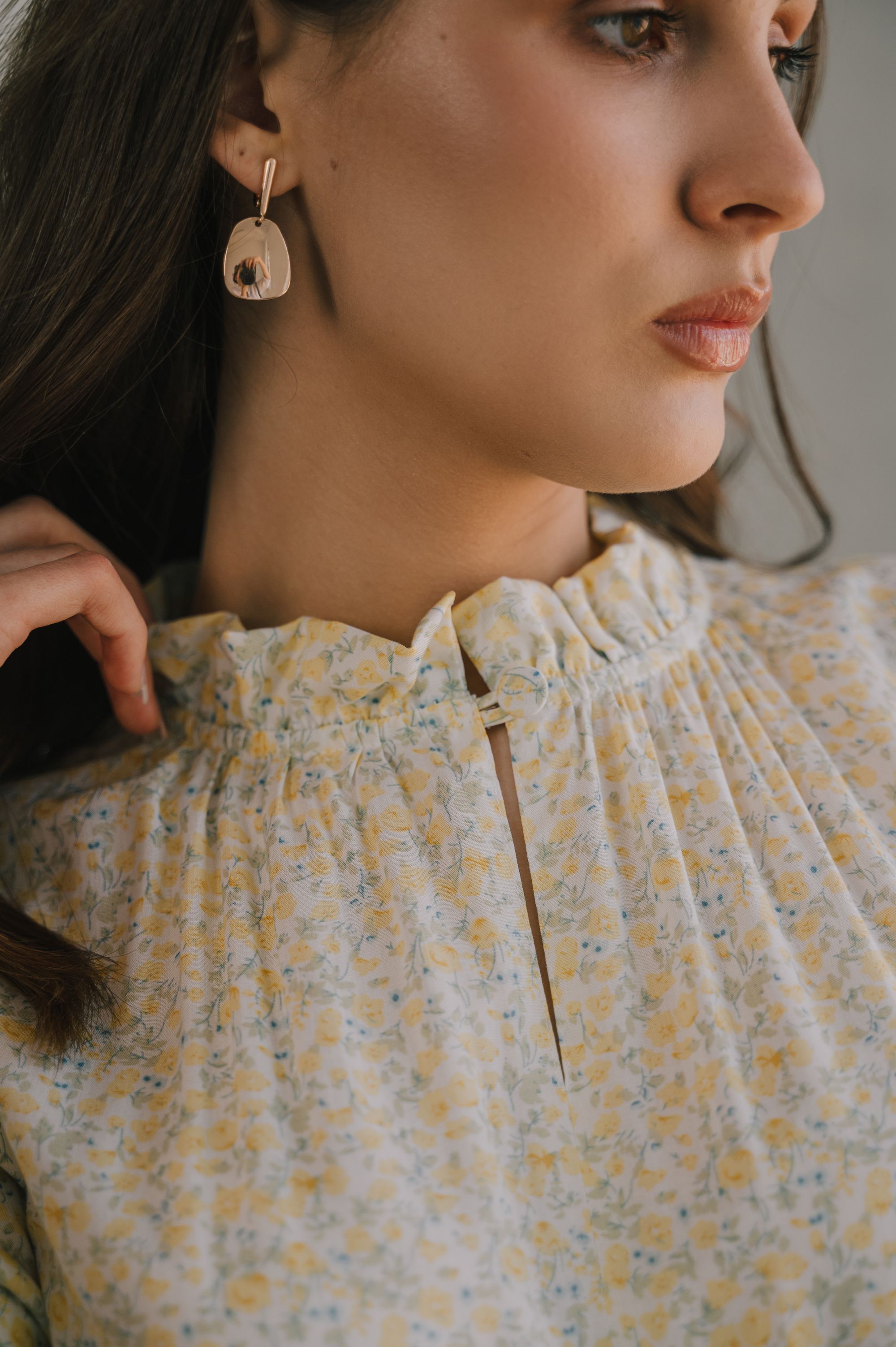 'Crisp Cotton Elegance' midi dress