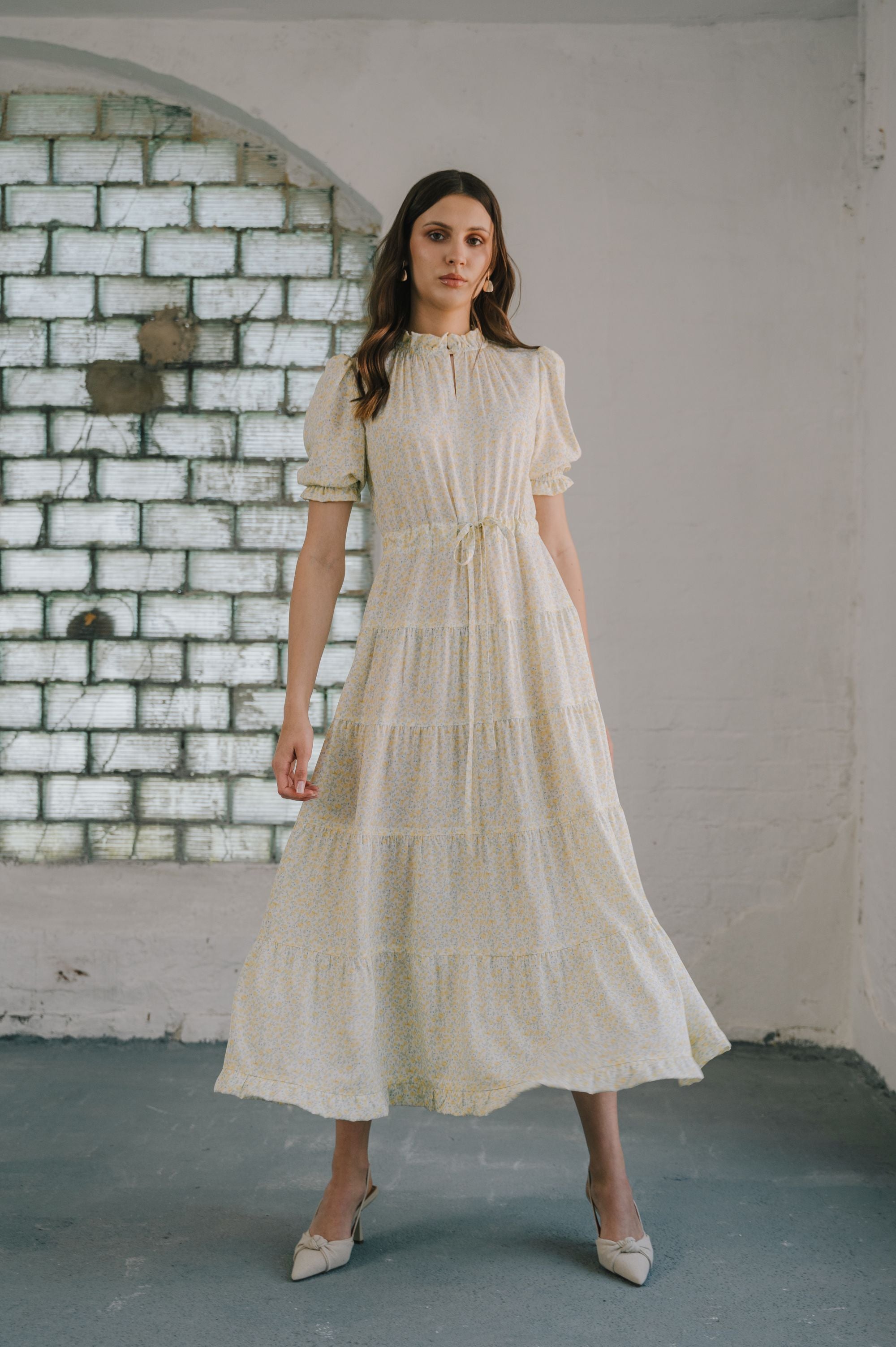 'Crisp Cotton Elegance' midi dress