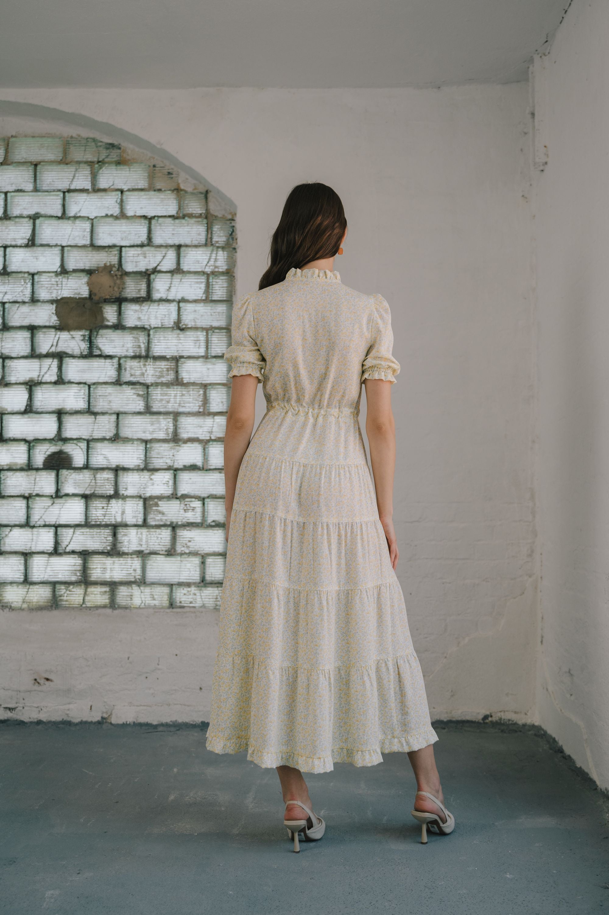 'Crisp Cotton Elegance' midi dress