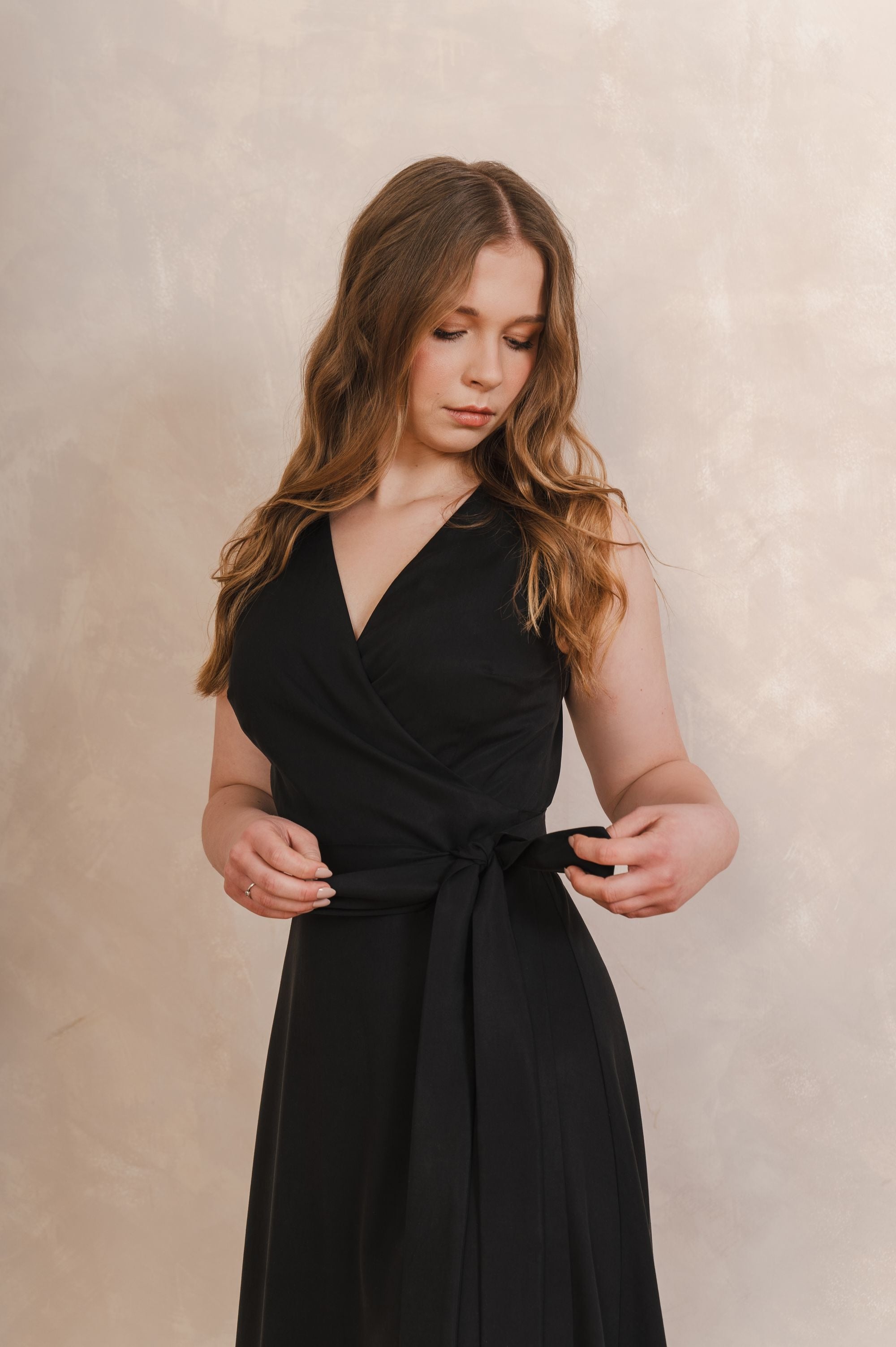 'Elegant Aura' dress in black